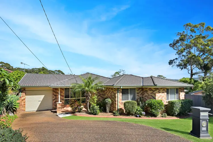 29 Dalgetty Crescent, Green Point NSW 2251