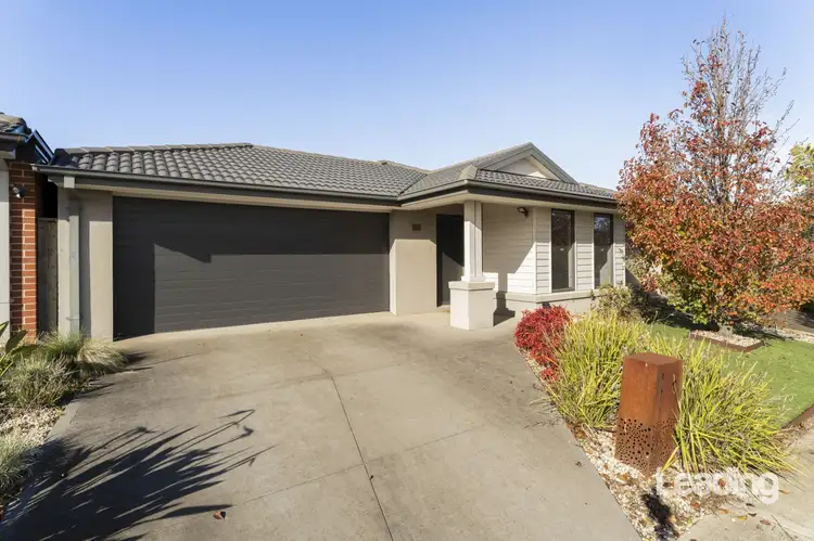33 Rockfern Crescent, Diggers Rest VIC 3427