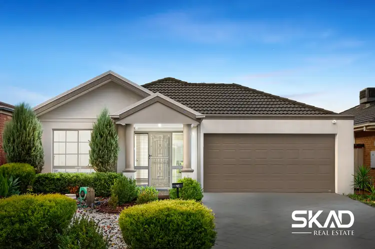 16 Pine Valley Rise, Craigieburn VIC 3064
