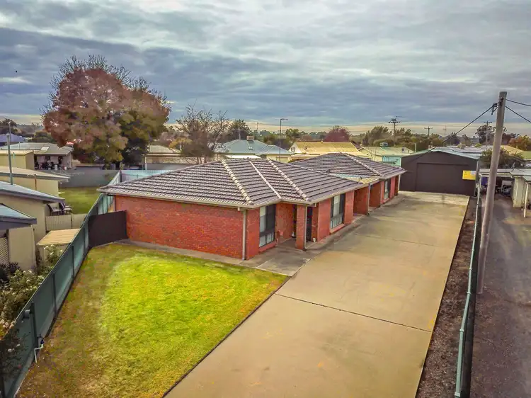 A & B/295 Noyes Street, Deniliquin NSW 2710