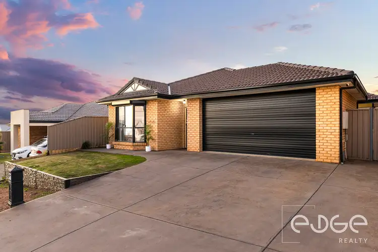 7 Hampshire Drive, Craigmore SA 5114