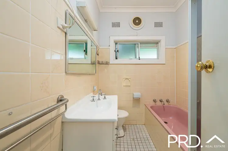 Fifth view of Homely house listing, 1 Graham Place, Picnic Point NSW 2213