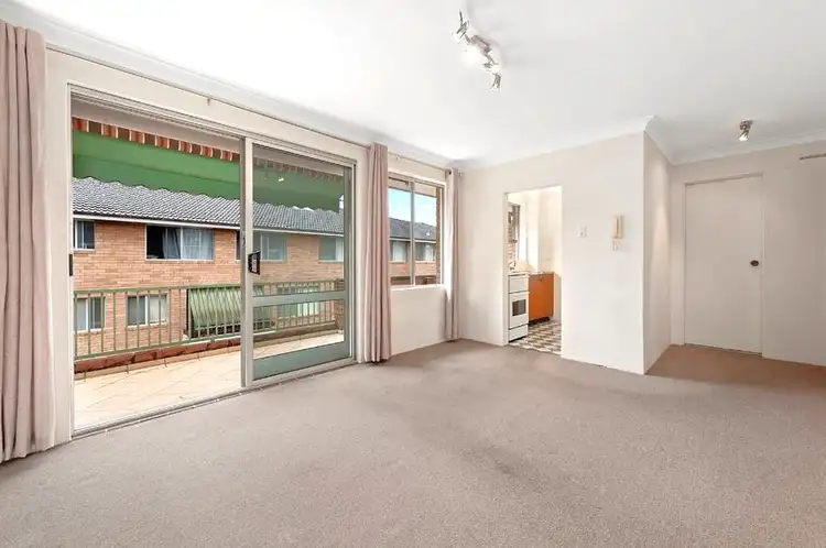 8/14 Albert Street, Hornsby NSW 2077