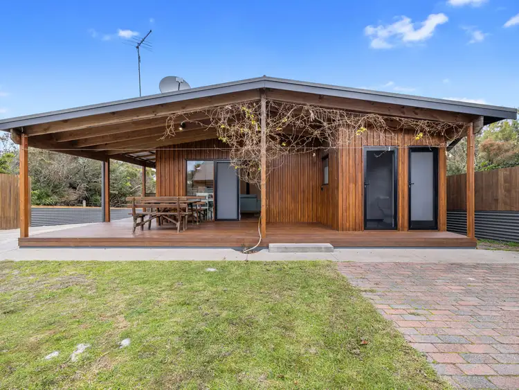 10 Roscrea Cres, Walkerville VIC 3956