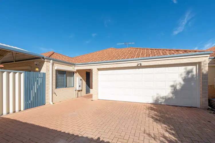 86C Walter Road West