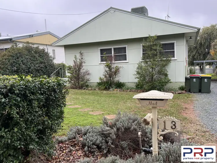 13 Hume Street, Parkes NSW 2870