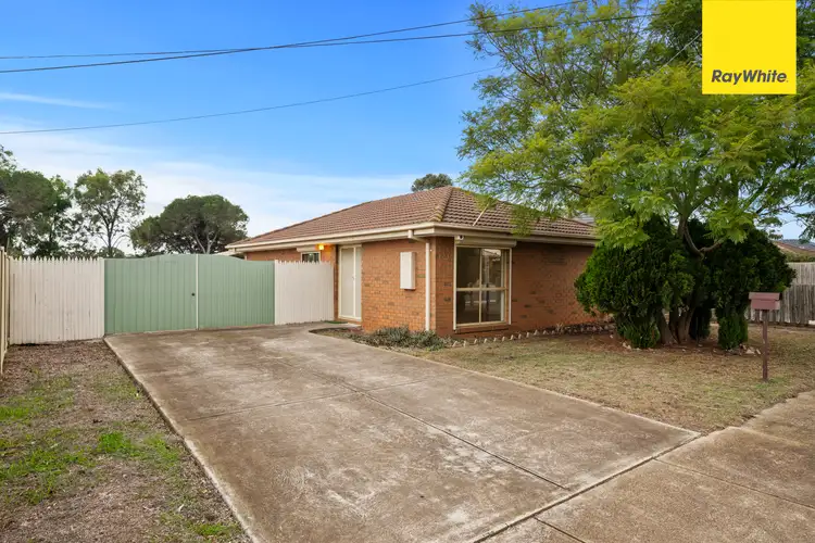 23 Callanan Dve, Melton South VIC 3338