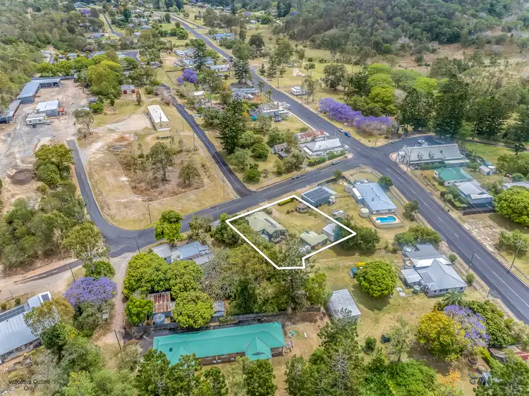 9 Flora Street, Mount Perry QLD 4671