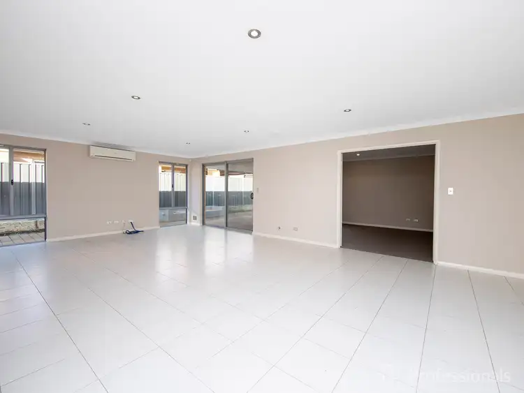 Fourth view of Homely house listing, 6 Rowntree Loop, Landsdale WA 6065