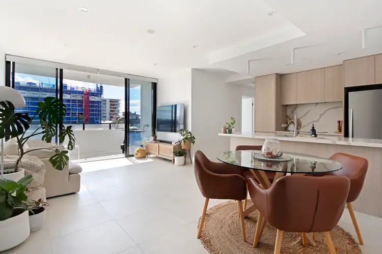 Sixth view of Homely unit listing, 302/3 Twenty Third Avenue, Palm Beach QLD 4221