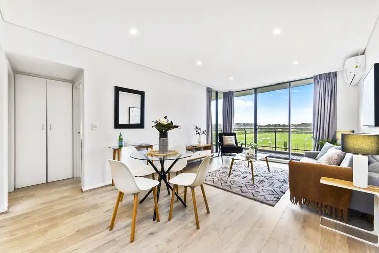 27 Bennelong Parkway