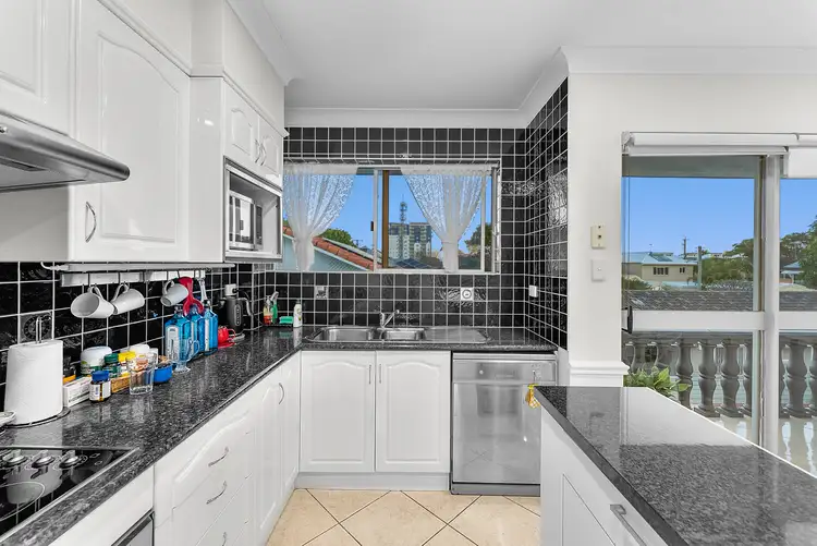 Fifth view of Homely unit listing, 5/11 Prince Edward Parade, Redcliffe QLD 4020