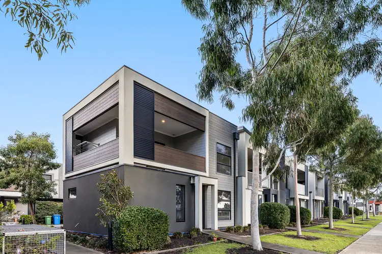 Second view of Homely house listing, 25 Nugget Way, Cranbourne East VIC 3977