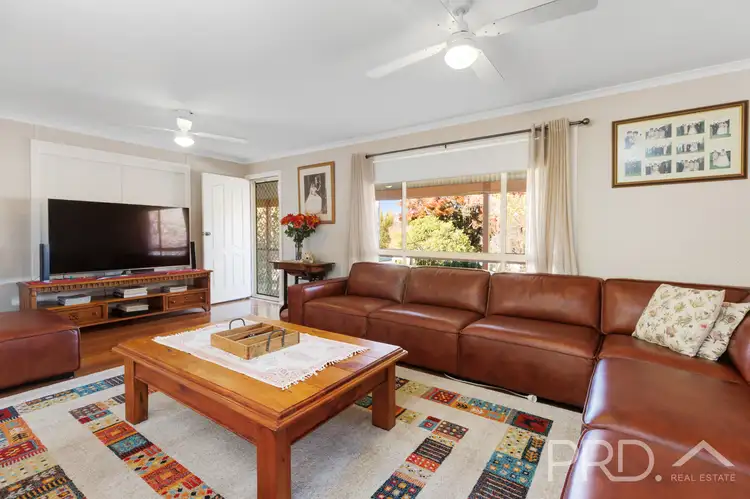 88 Lockhart Street