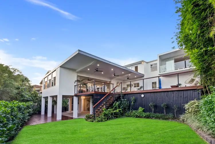 35 Koppen Terrace, Mooroobool QLD 4870