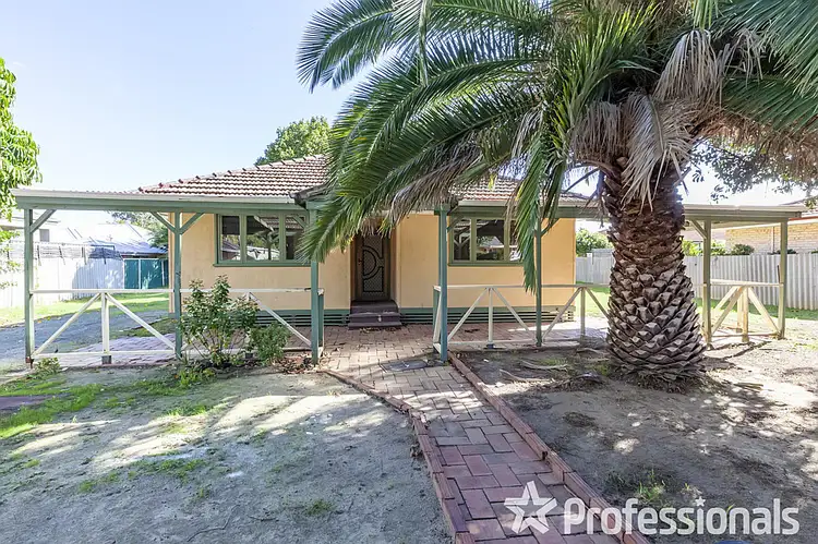 6 Locksley Avenue, Armadale WA 6112