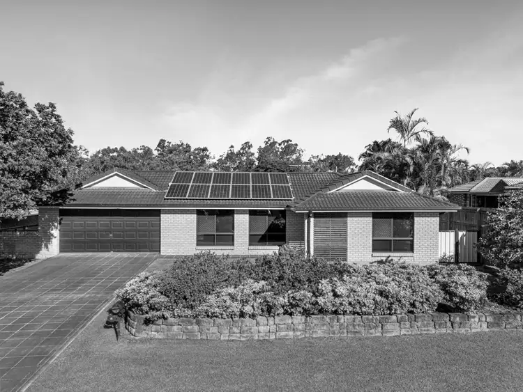 8 Ivanhoe Place, Brassall QLD 4305