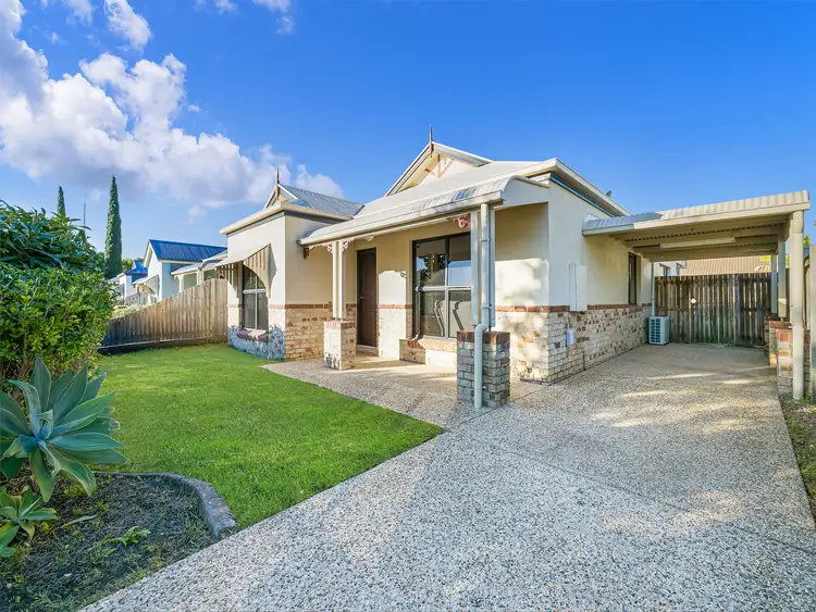 11 Moreton Street, Sippy Downs QLD 4556
