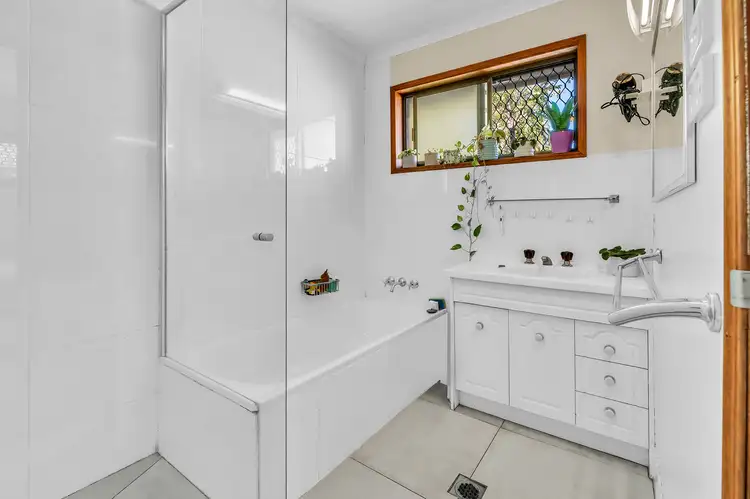 Fourth view of Homely semi-detached listing, 2/87 Corunna Crescent, Ashmore QLD 4214