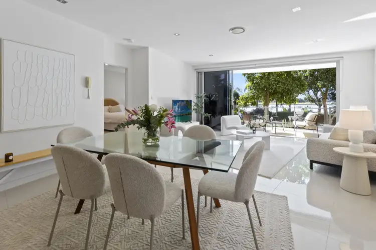 Fifth view of Homely apartment listing, 1/3046 Quay South Drive, Carrara QLD 4211