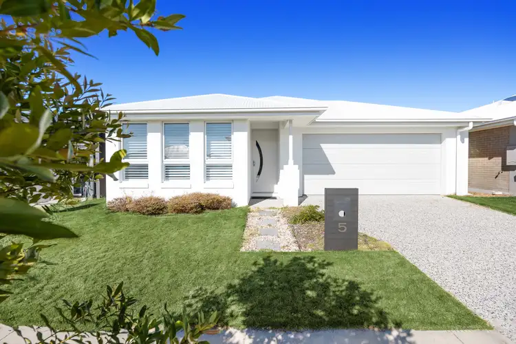 5 Peace Street, Palmview QLD 4553