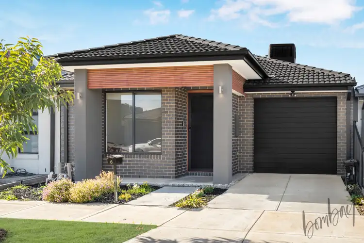 6 Chorilaena Way, Mickleham VIC 3064