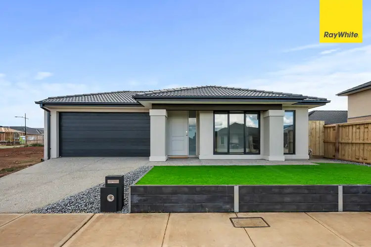 38 Mcculloch Street, Melton South VIC 3338