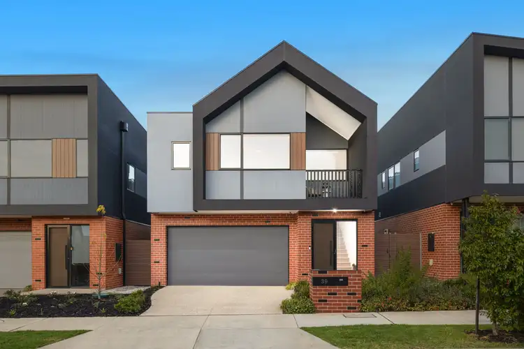 39 Northcote Circuit, Burwood East VIC 3151