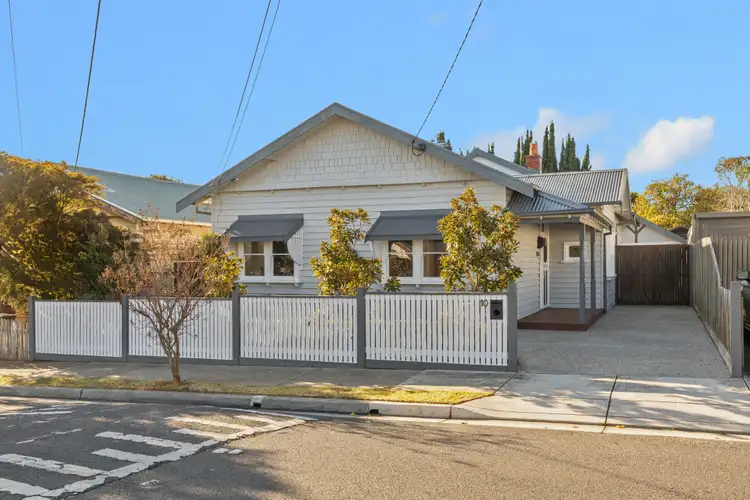 10 Cadman Street