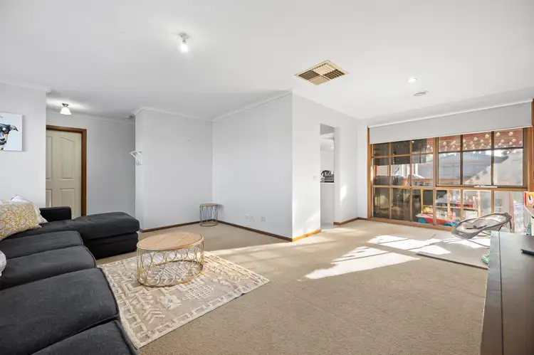 Third view of Homely house listing, 6 Pinnacle Place, Berwick VIC 3806