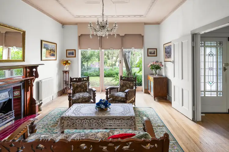13 Walsh Street, Deepdene VIC 3103