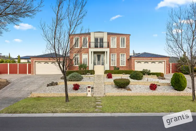 5 West Vista Place, Narre Warren North VIC 3804