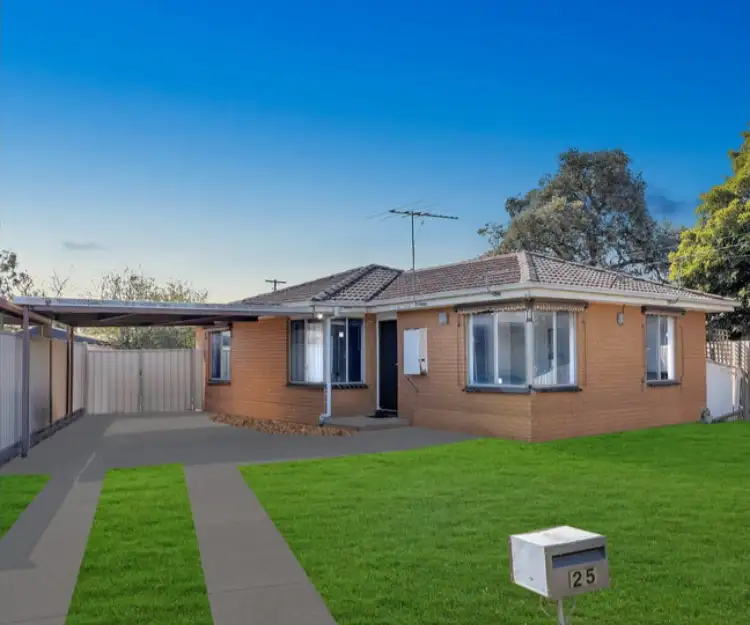 25 Childs Street, Melton South VIC 3338