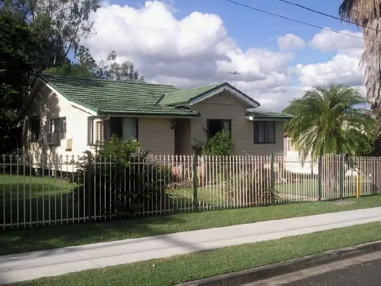 12 Nile Street, Riverview QLD 4303