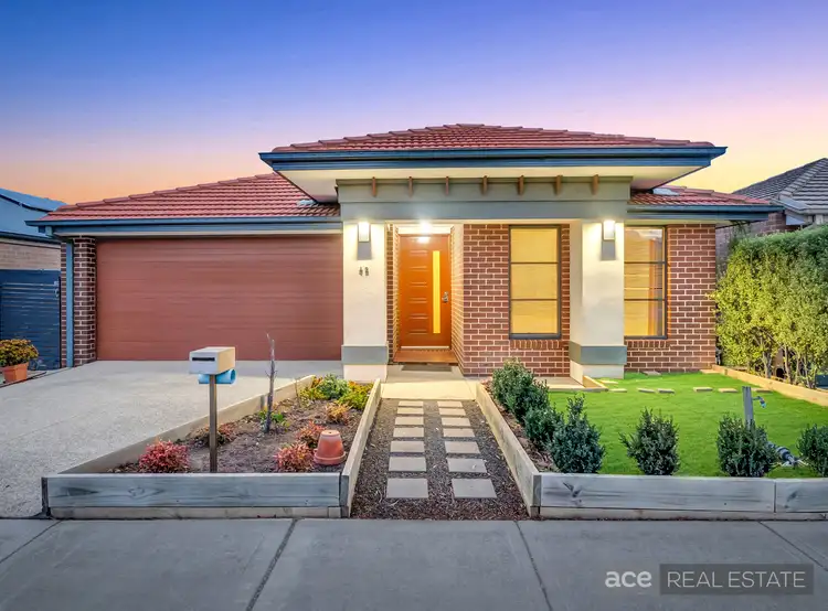 42 Omaroo Street, Truganina VIC 3029