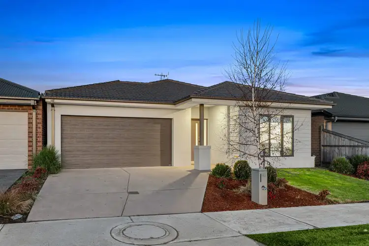 43 Brittle Gum Road, Cranbourne East VIC 3977