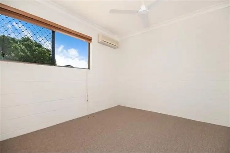 Fourth view of Homely townhouse listing, 4/30 Princes Road, Hyde Park QLD 4812
