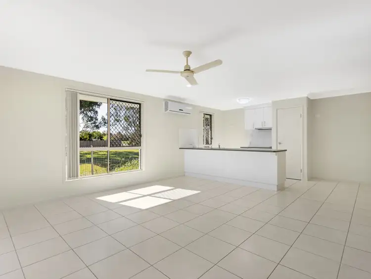 Fourth view of Homely house listing, 2/205 Pulgul Street, Urangan QLD 4655