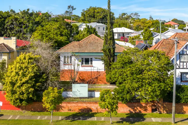 678 Logan Road, Greenslopes QLD 4120