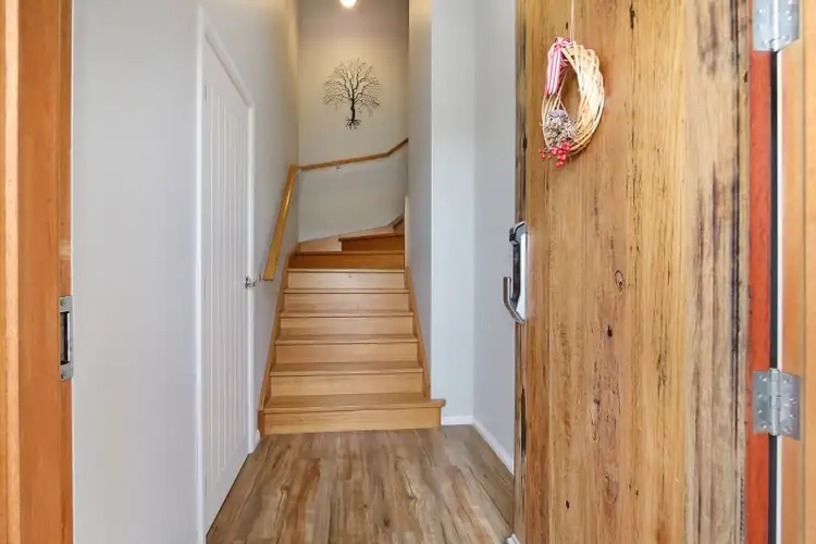 Fourth view of Homely house listing, 8 Gaff Court, Wodonga VIC 3690