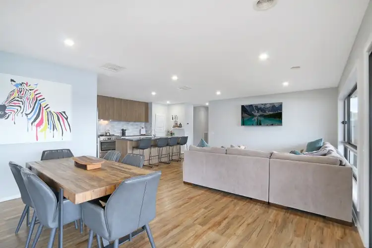 Sixth view of Homely house listing, 8 Gaff Court, Wodonga VIC 3690