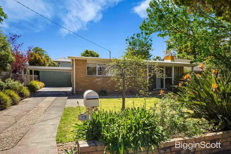15 Longbourne Avenue, Notting Hill VIC 3168