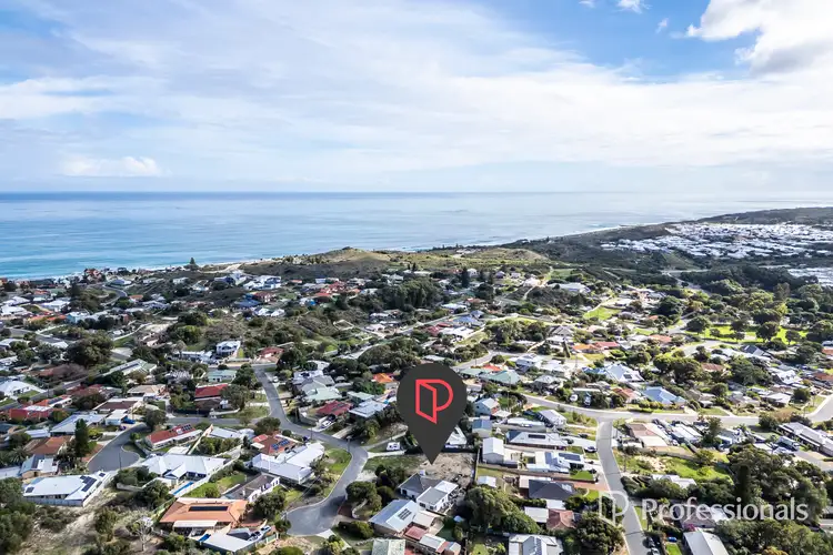 16 Galleon Place, Yanchep WA 6035