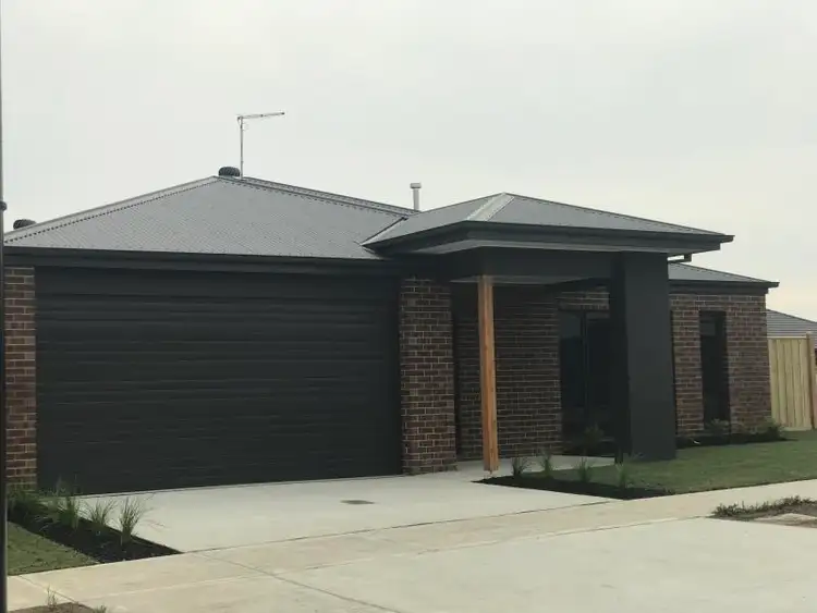 25 Lighthorse Avenue, Traralgon VIC 3844
