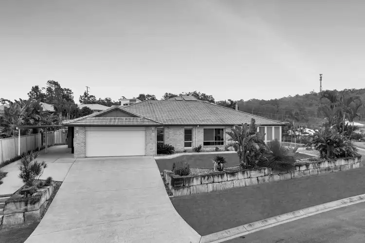 4 Donald Place, Brassall QLD 4305