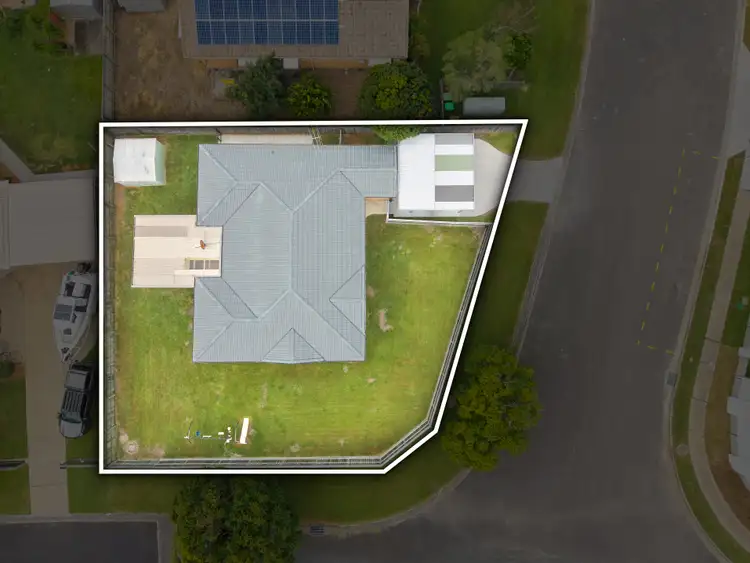 2 Courtney Street, Rothwell QLD 4022