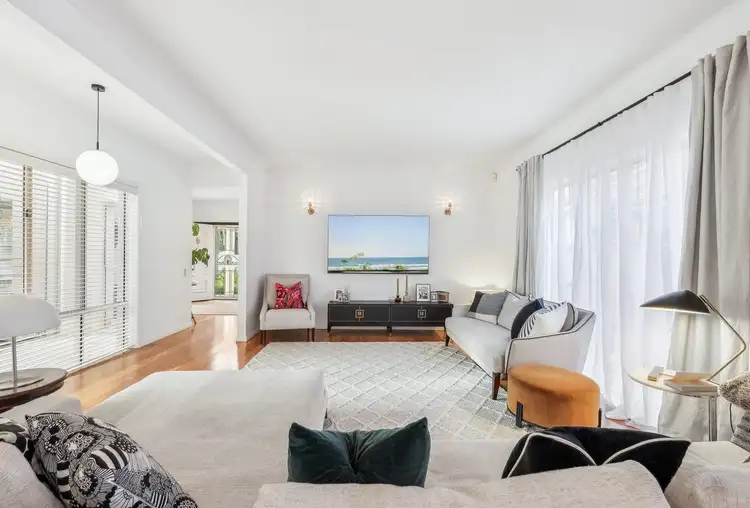 Sixth view of Homely house listing, 33 Bollard Circuit, Clear Island Waters QLD 4226