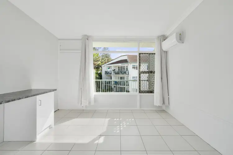 18/3 Redondo Avenue, Miami QLD 4220