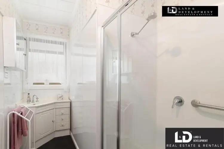 Third view of Homely house listing, 6 Maine Court, Corio VIC 3214