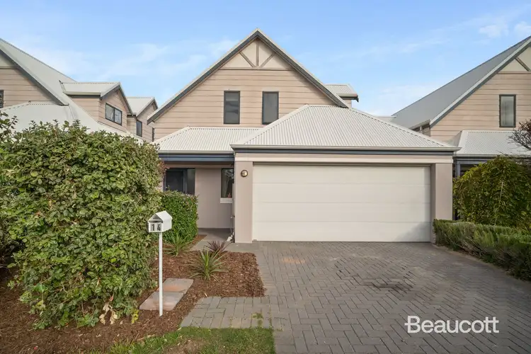 Second view of Homely house listing, 14 Midvale Place, Midvale WA 6056